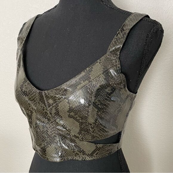 NWT Zara Animal Print Cut Out Top - Picture 2 of 8